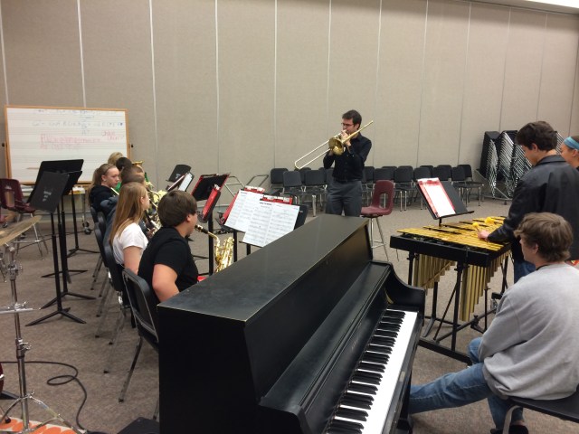 Northview Jazzguars improvising with guest artist Mike Conrad